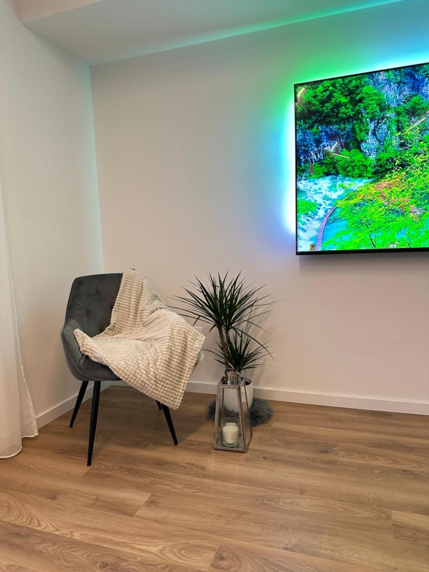 Apartment Forest *